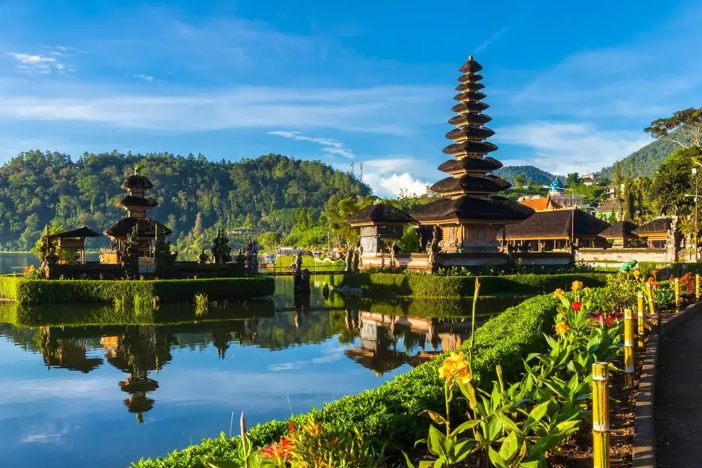 Pesona Bali 5H4M
