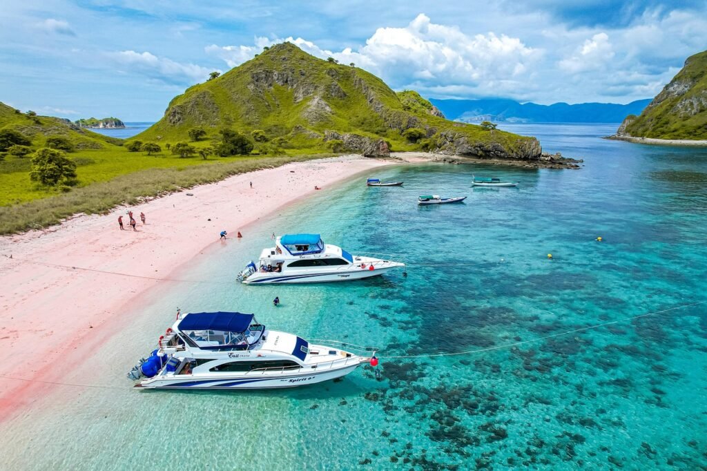 Petualangan Labuan Bajo 3H2M