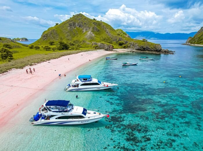 Petualangan Labuan Bajo 3H2M